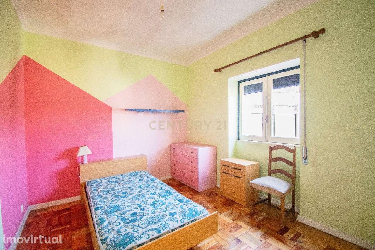 Moradia com Garagem, Palheiros - Grande imagem: 5/13