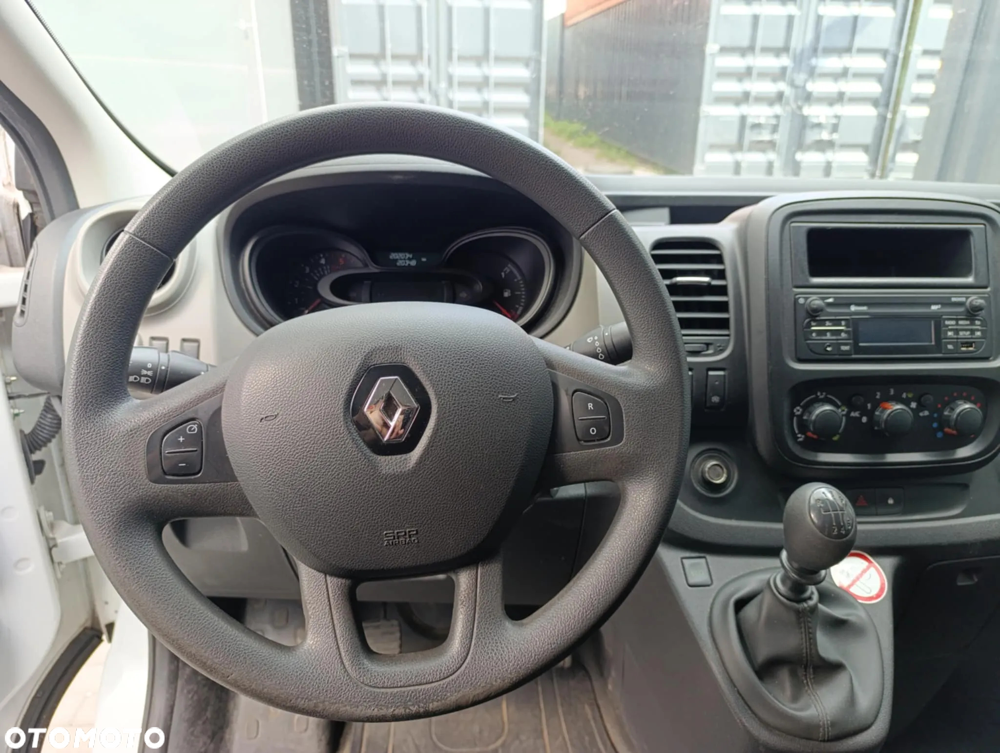 Renault Trafic - 8