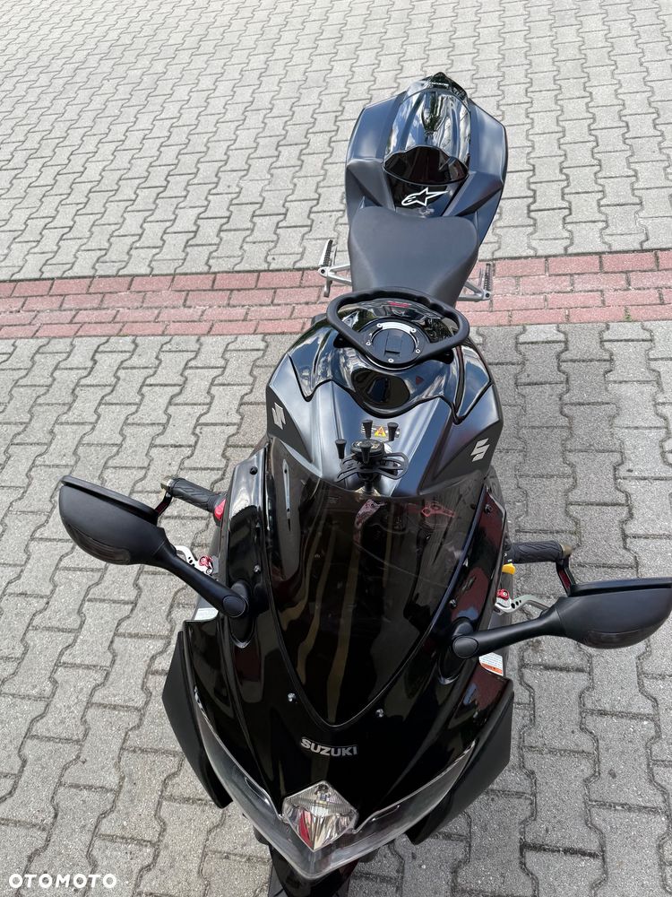 Suzuki GSX-R - 13