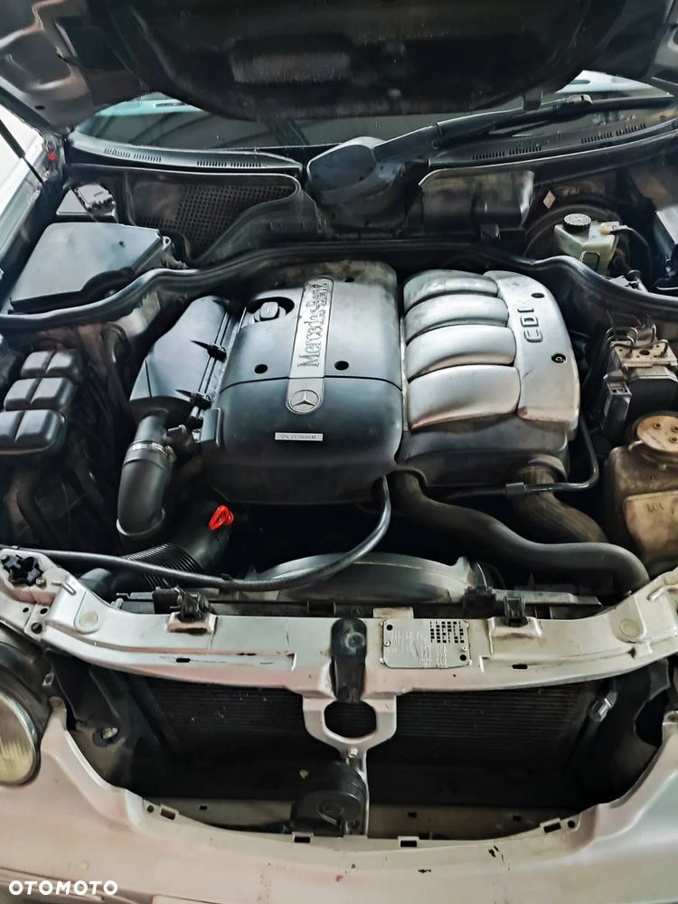 Kompletny silnik Mercedes W210 2.2 CDI 611961 - 2