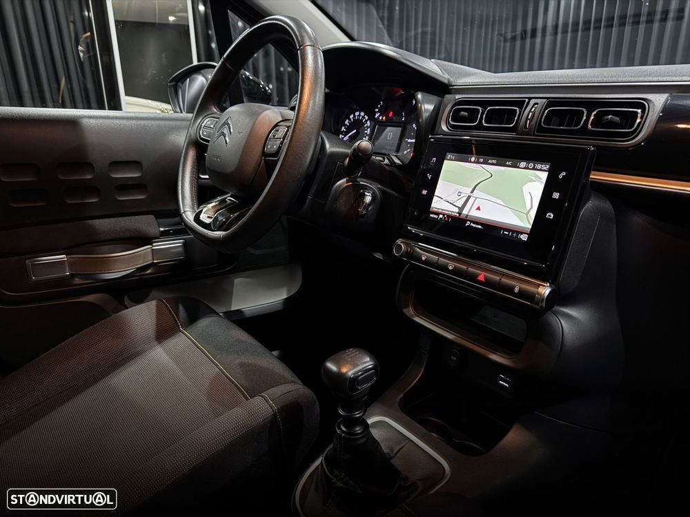 Citroën C3 1.2 PureTech Shine - 28