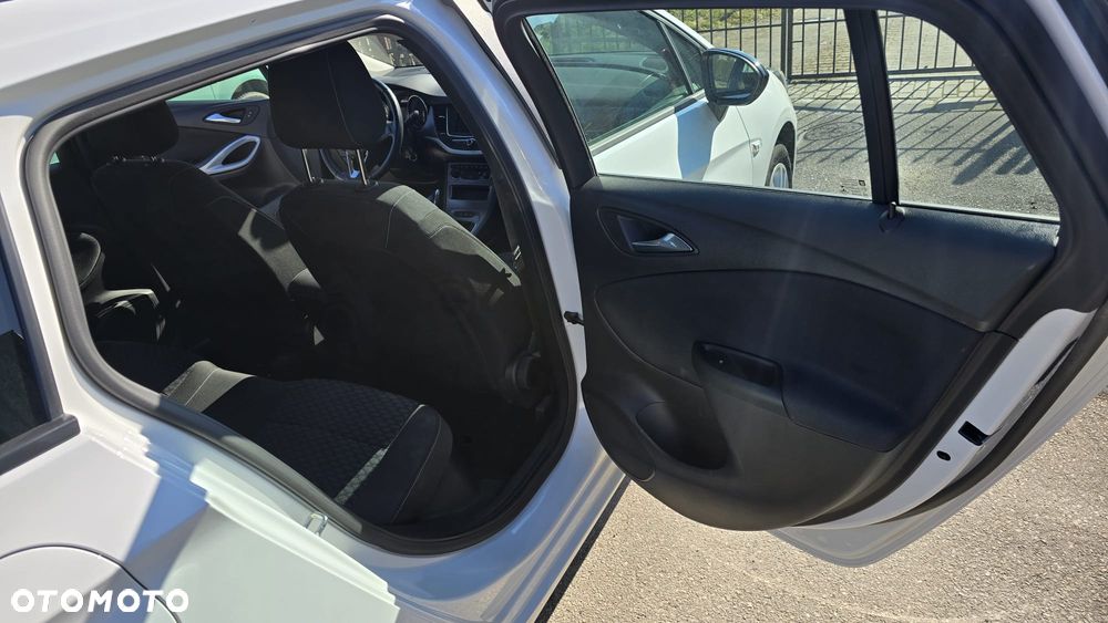Opel Astra 1.2 Turbo Start/Stop Edition - 9