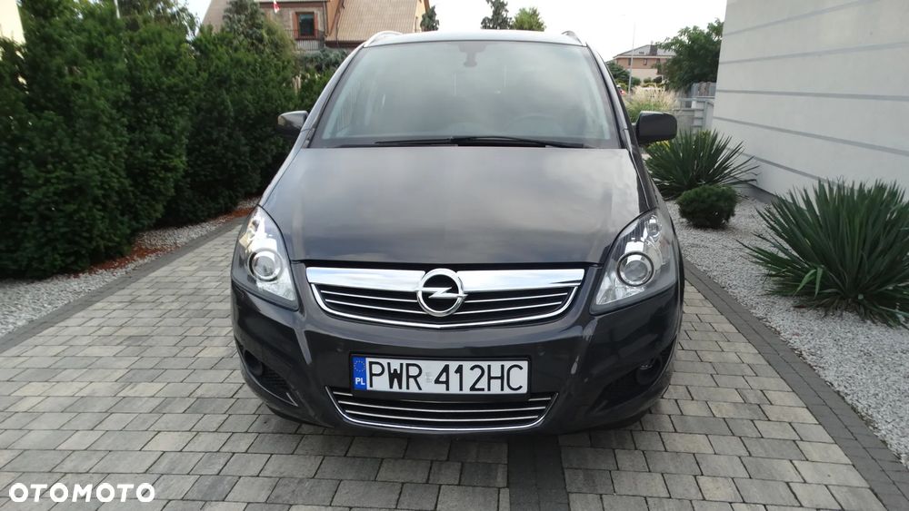 Opel Zafira 1.8 Cosmo - 2