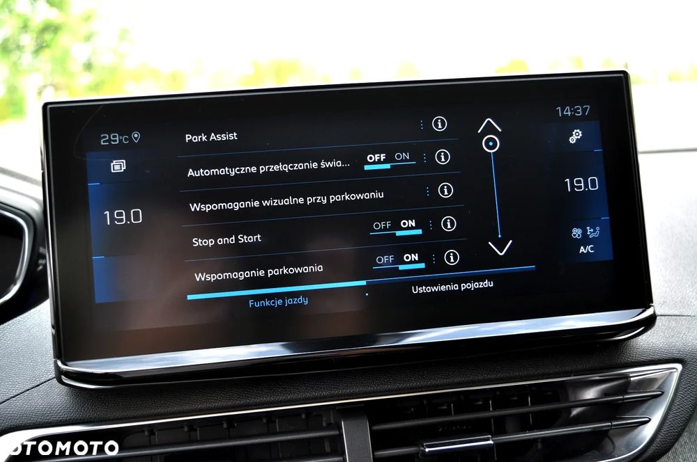 Peugeot 5008 1.5 BlueHDi Allure S&S EAT8 - 27