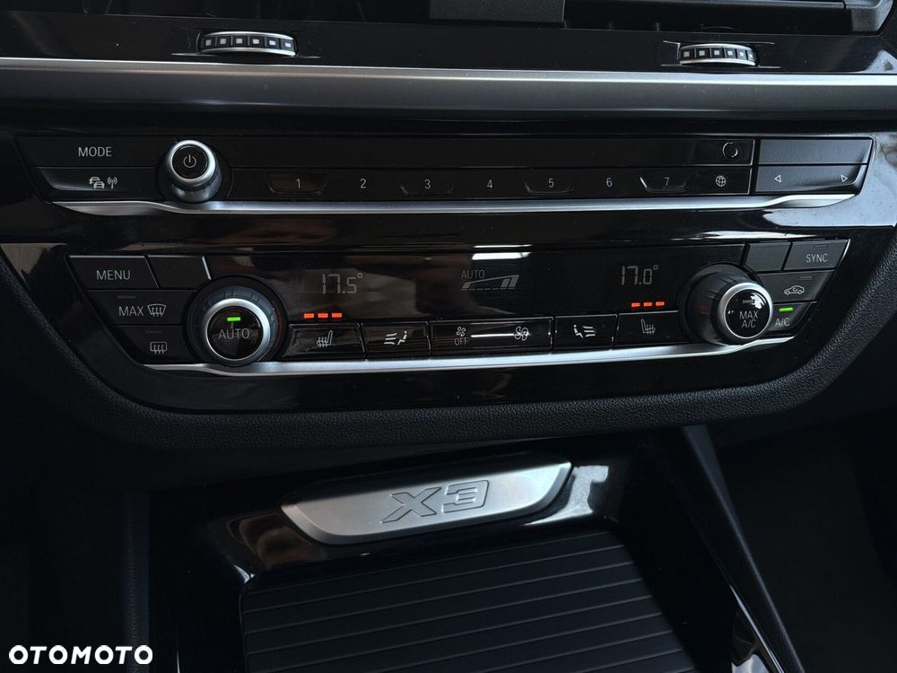 BMW X3 xDrive20i - 23