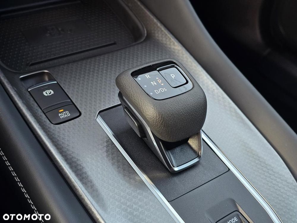 Nissan Qashqai 1.3 DIG-T MHEV N-Connecta Xtronic - 19