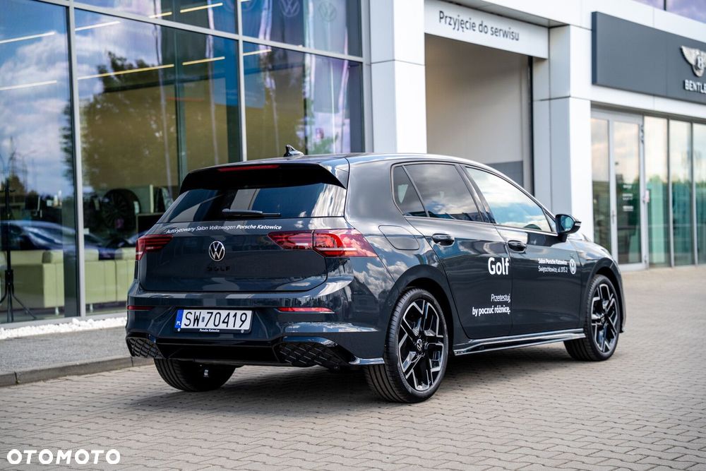 Volkswagen Golf - 5
