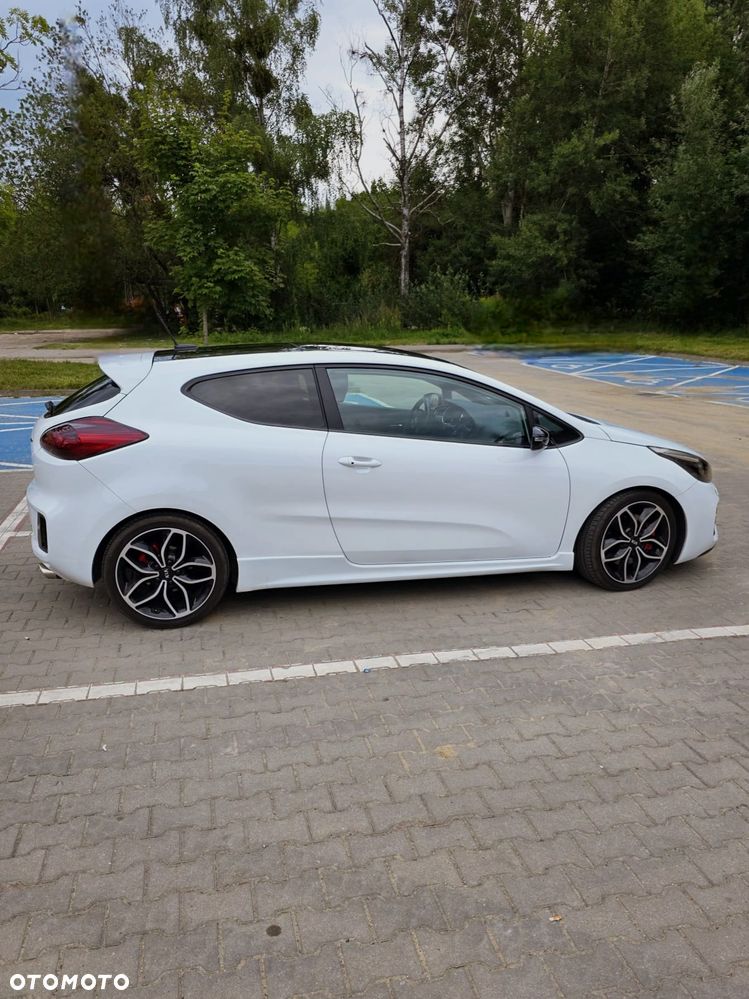 Kia Ceed 1.6 T-GDI GT - 3
