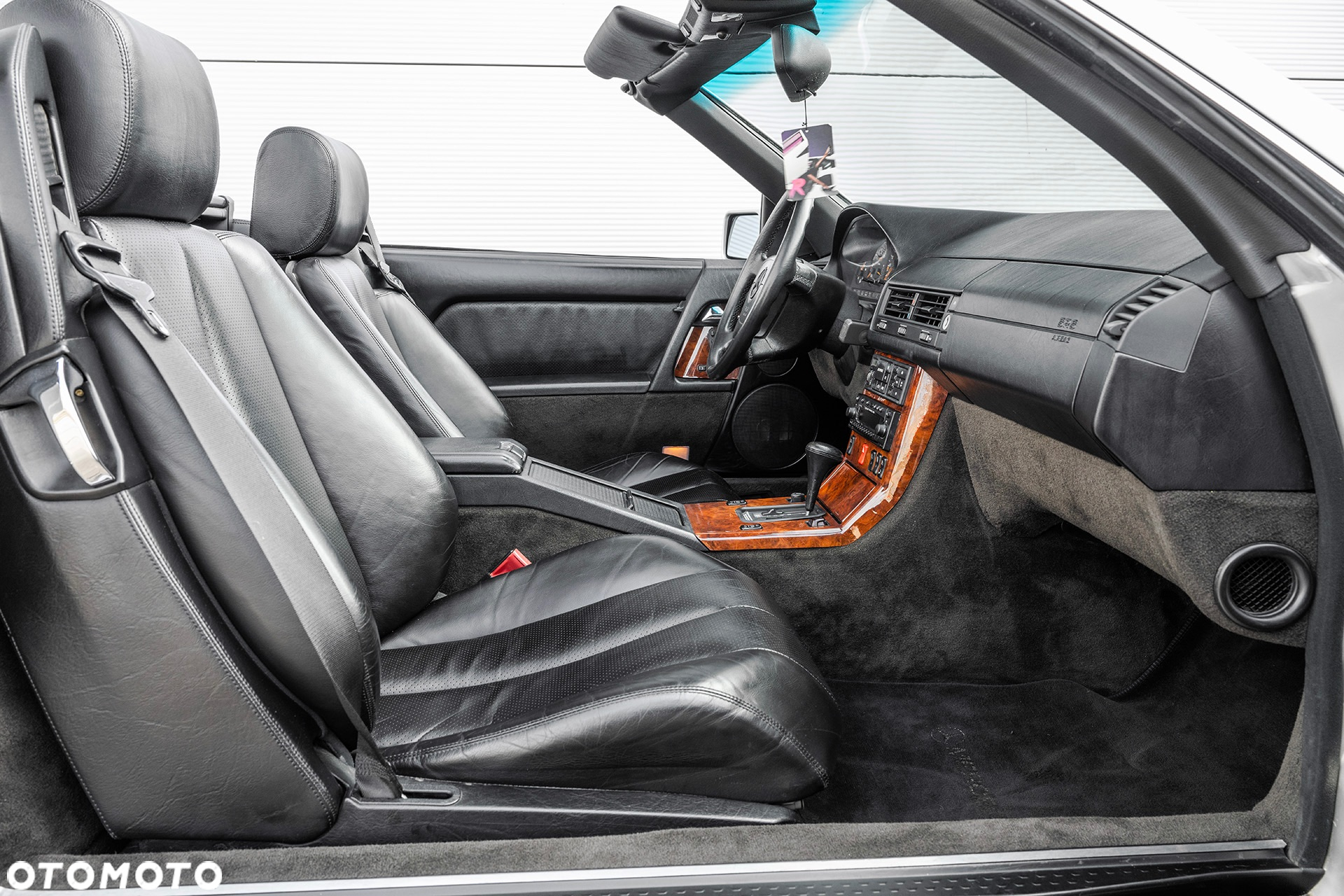 Mercedes-Benz SL - 13