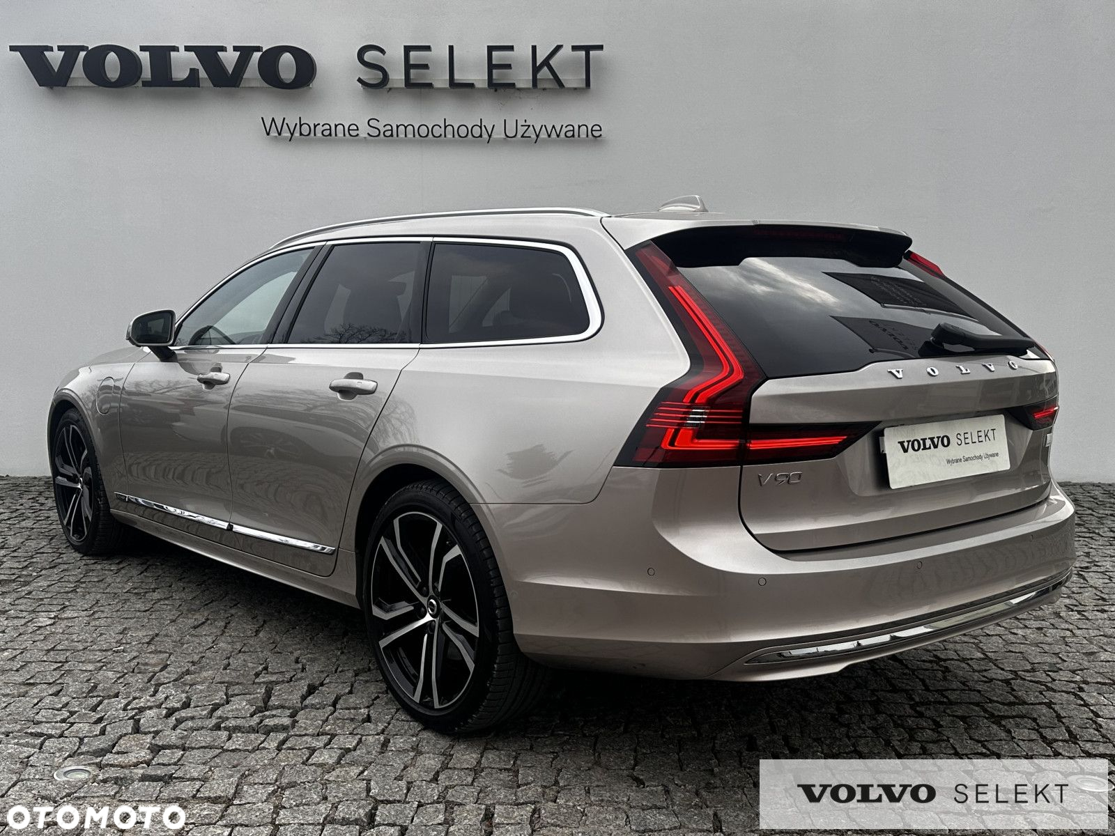 Volvo V90 - 4