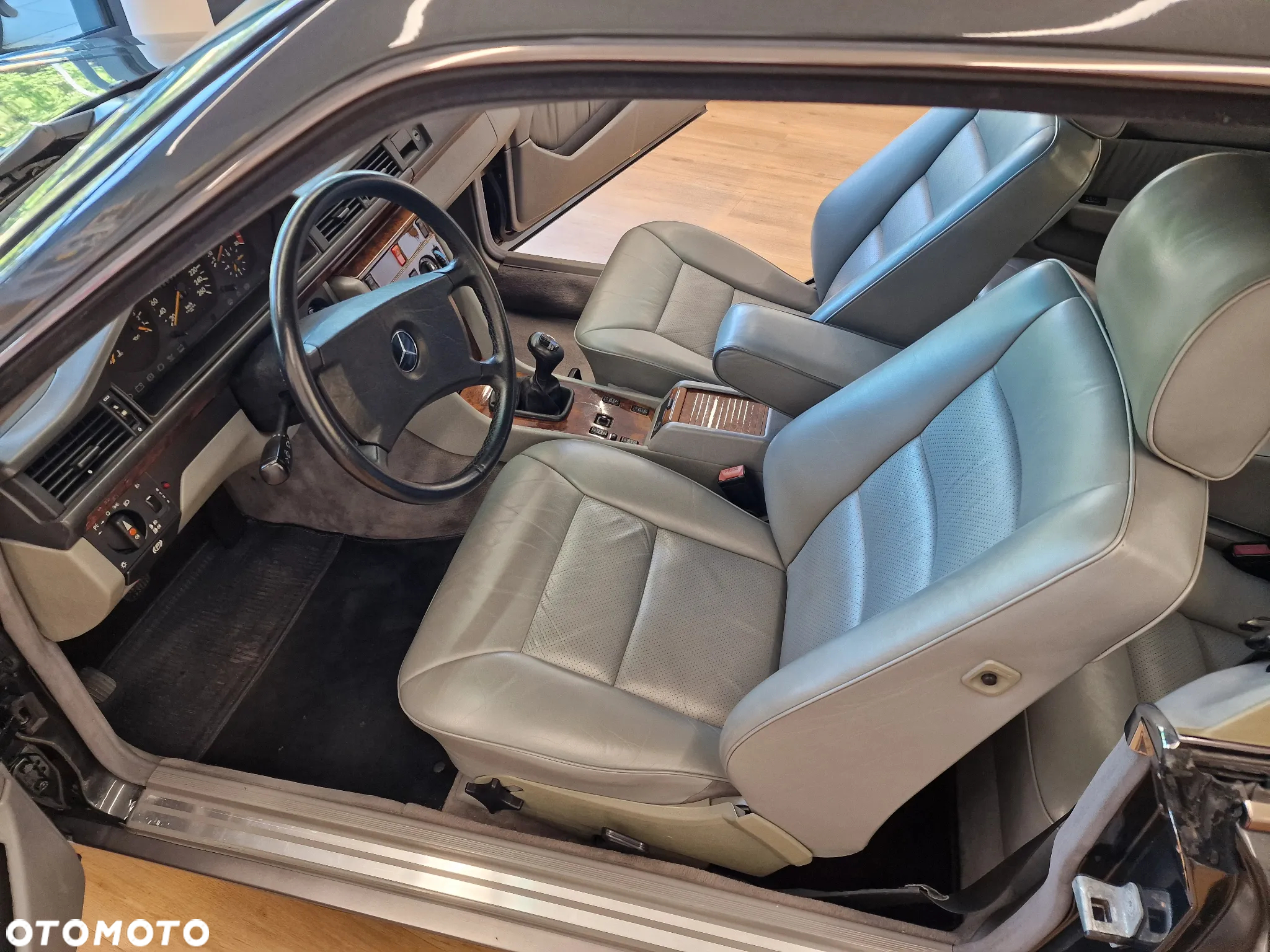 Mercedes-Benz W124 (1984-1993) - 26