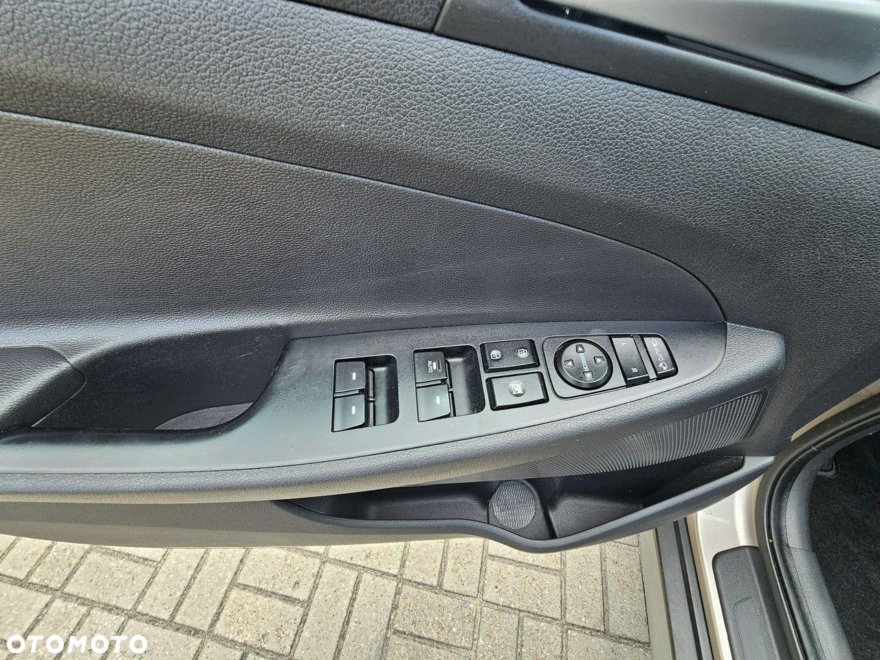 Hyundai Tucson 1.7 CRDI BlueDrive Premium 2WD DCT - 33