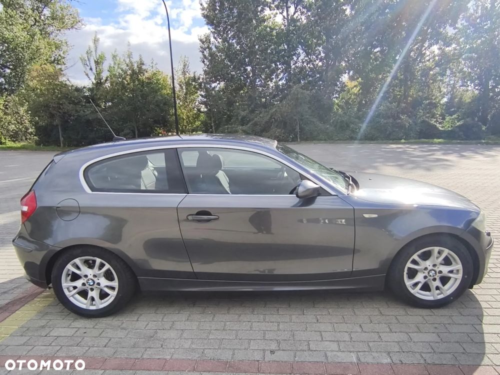 BMW Seria 1 118d - 4