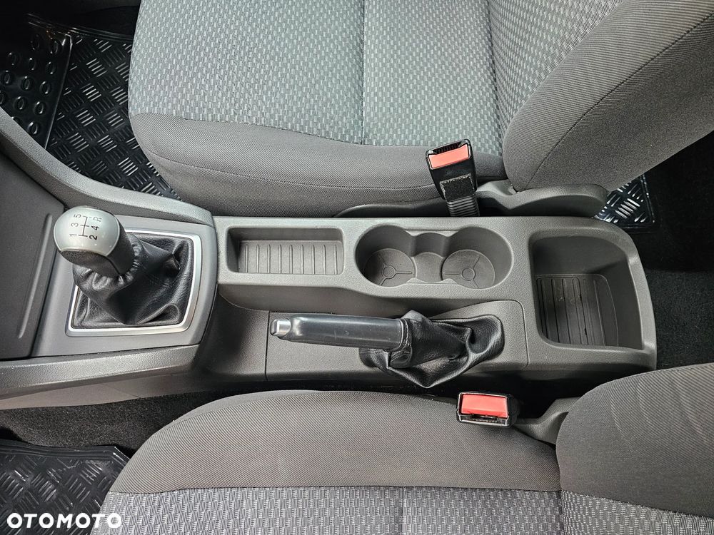 Ford Focus - 36