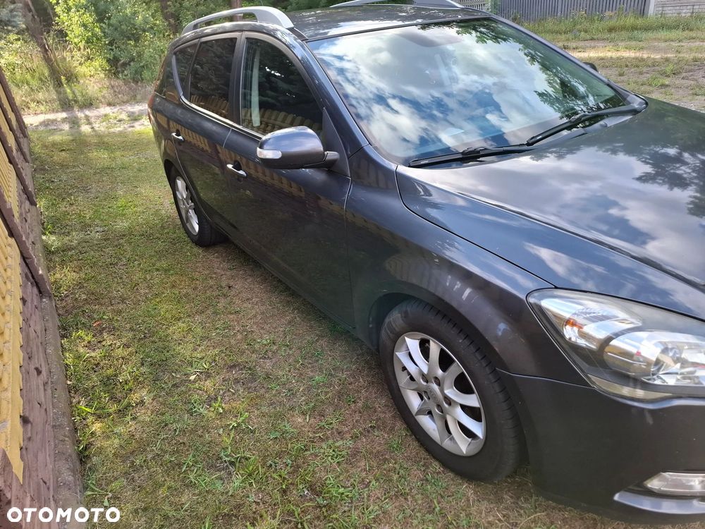 Kia Ceed 2010 photo 5