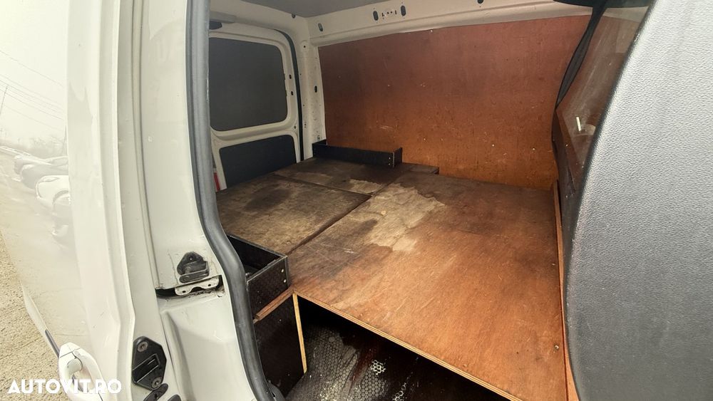 Volkswagen Caddy - 7