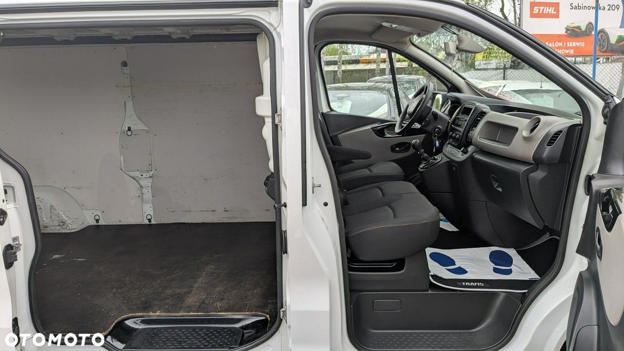 Renault Trafic - 11