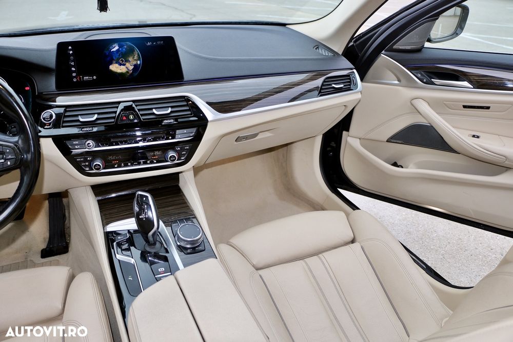 BMW Seria 5 520d Aut. Luxury Line - 14