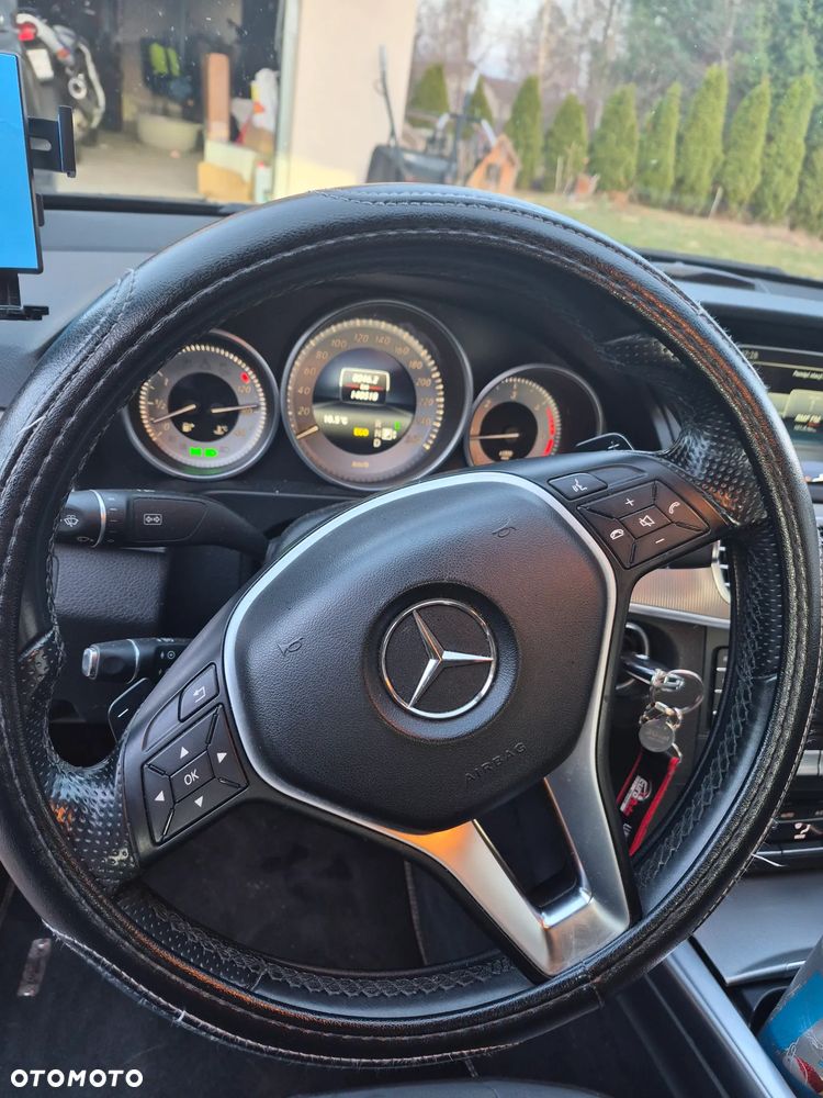 Mercedes-Benz Klasa E 220 BlueTEC 4-Matic Classic - 5