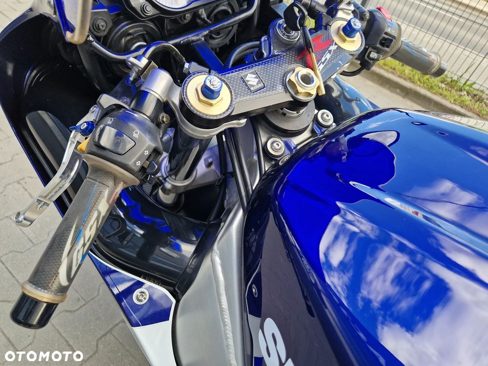 Suzuki GSX-R - 23