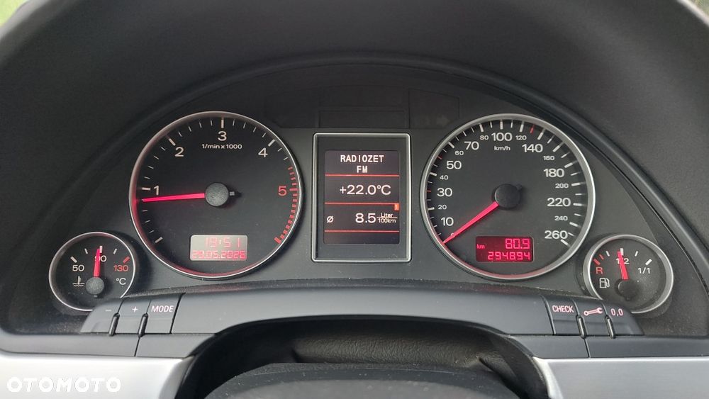 Audi A4 Avant - 7