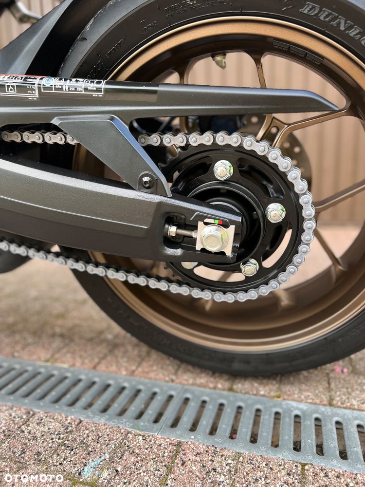 Honda CB - 7