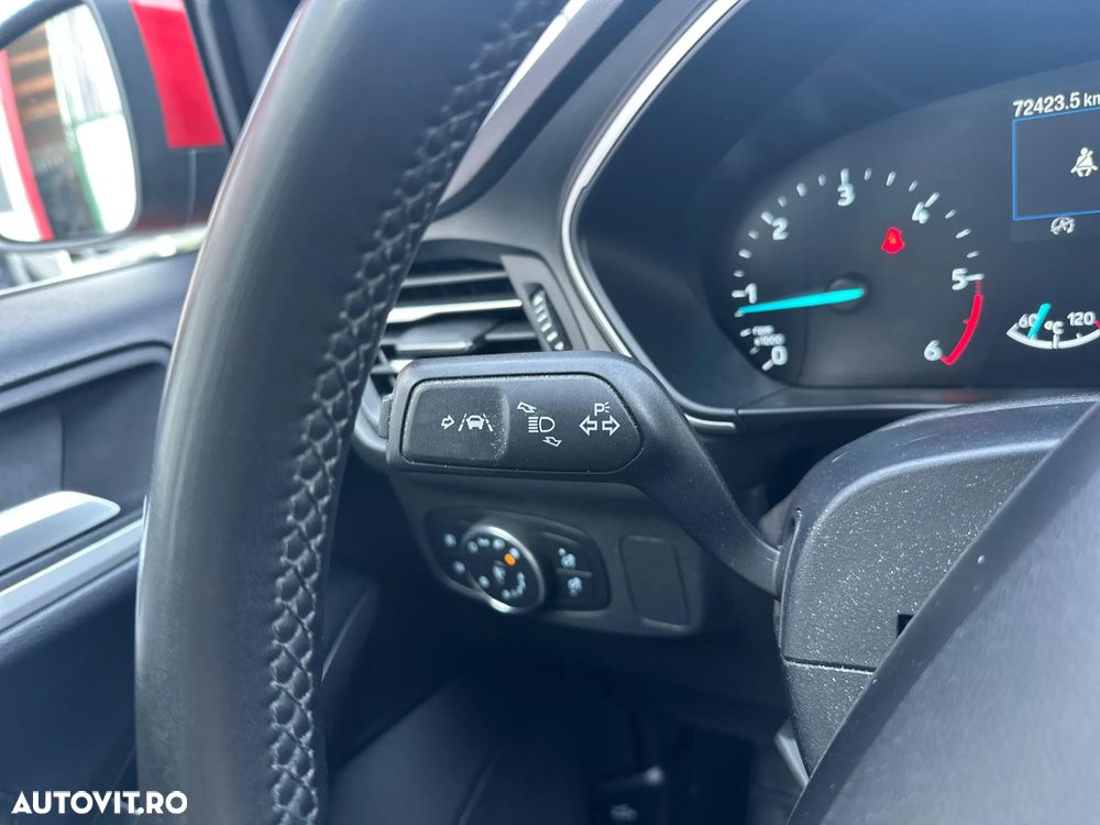 Ford Focus 1.5 EcoBlue Connected - 14