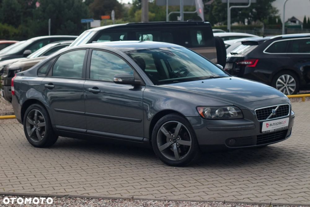 Volvo S40 2.4 - 8