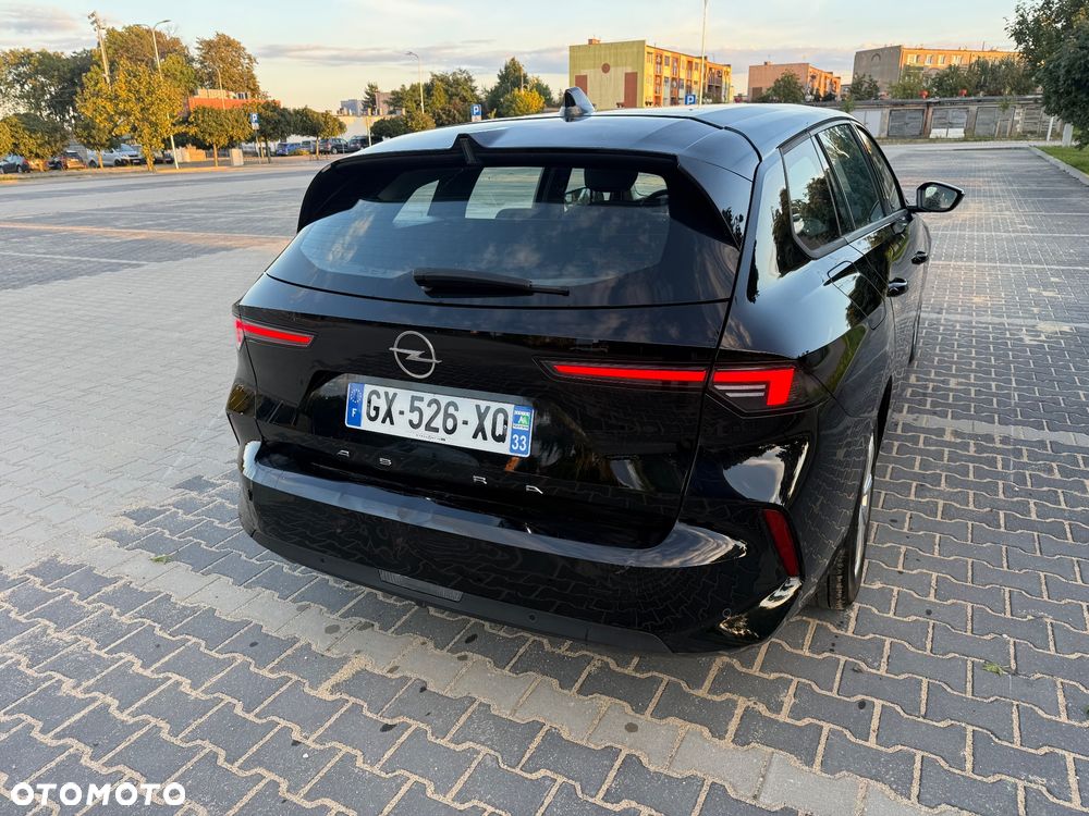 Opel Astra 1.2 T Elegance S&S - 3