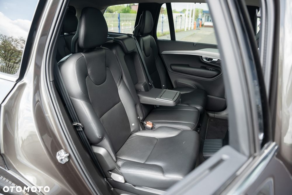 Volvo XC 90 - 36