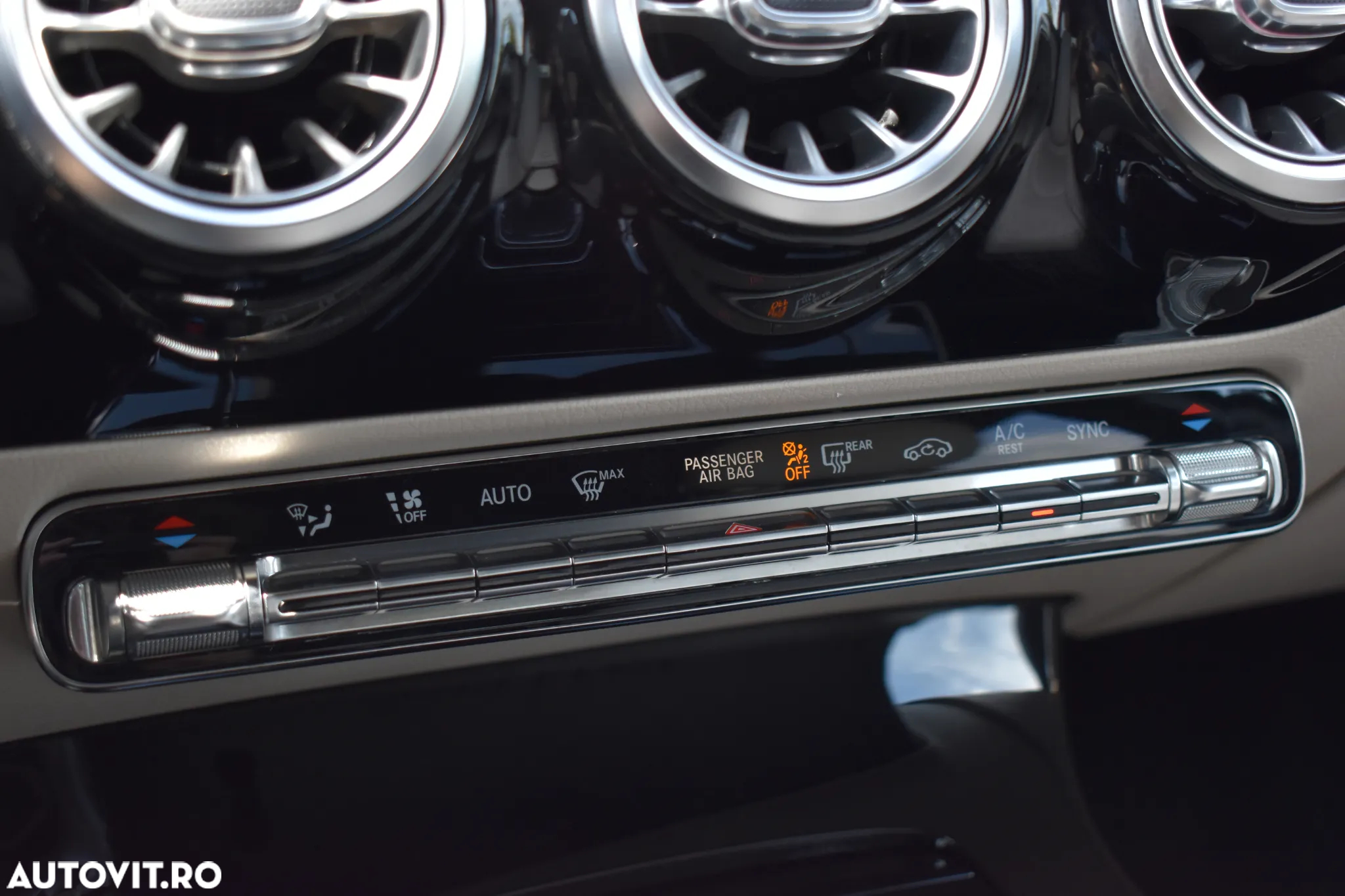 Mercedes-Benz A 180 7G-DCT Advanced Progressive - 24