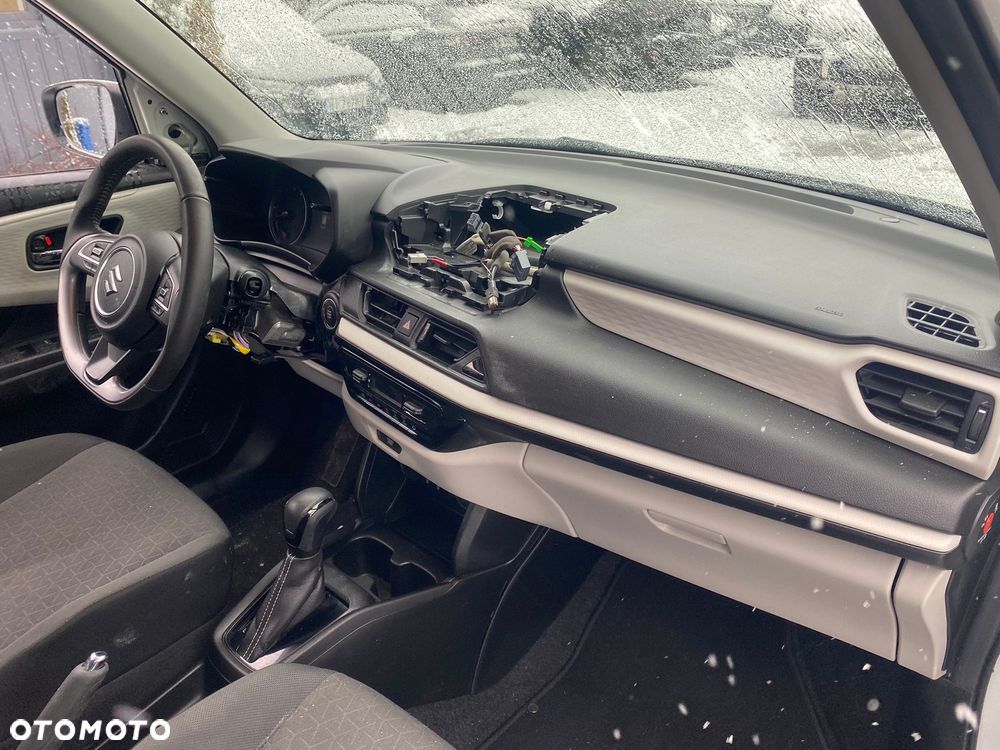 Suzuki Swift 1.2 Dualjet SHVS Premium Plus CVT - 13