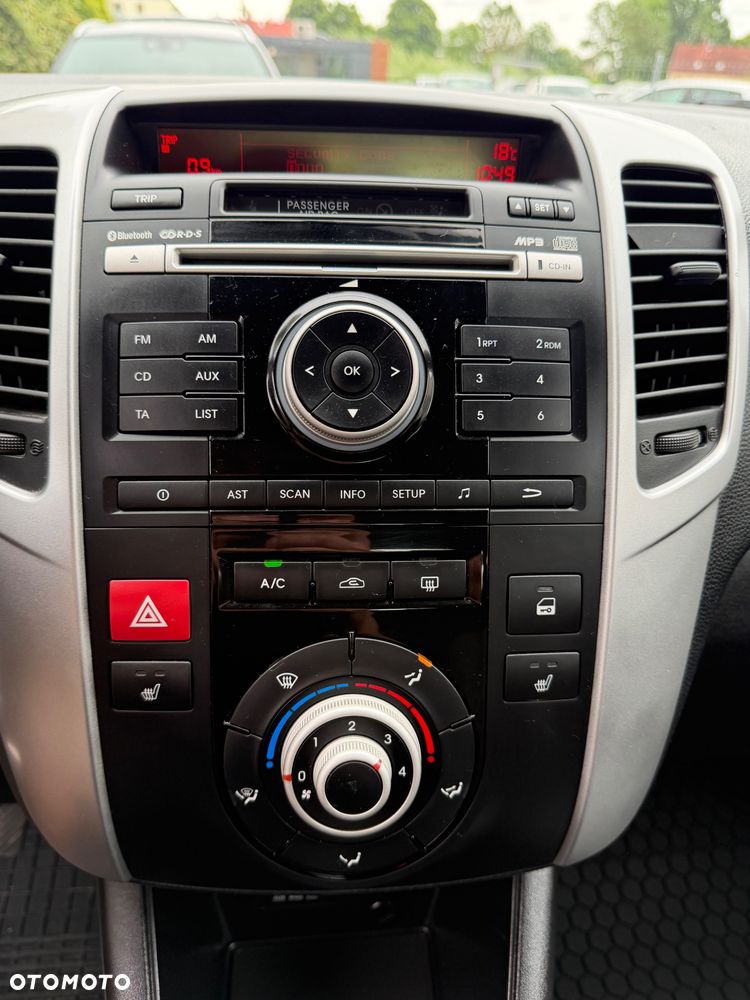 Kia Venga 1.6 L - 29