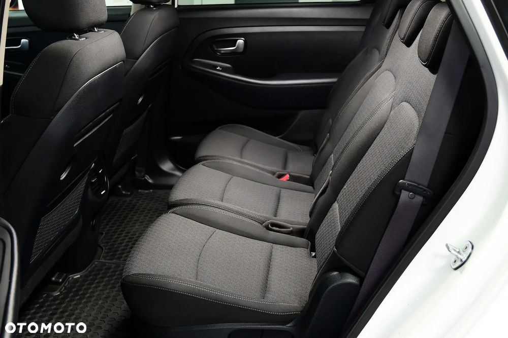 Kia Carens 1.7 CRDi M - 20