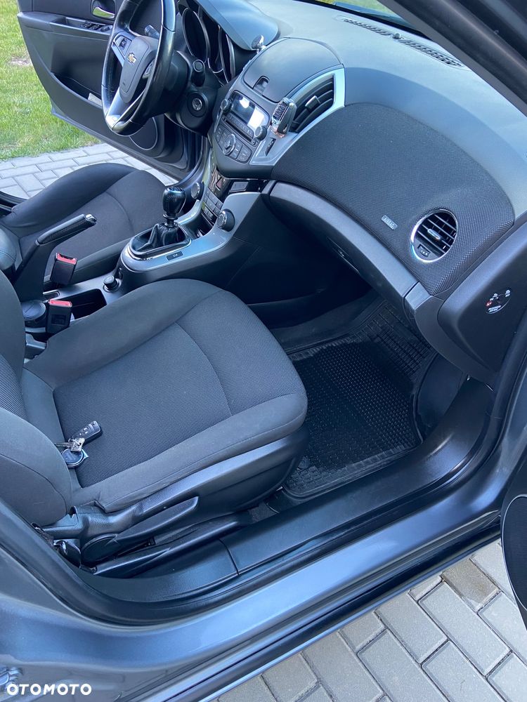 Chevrolet Cruze 1.8 LT+ - 6