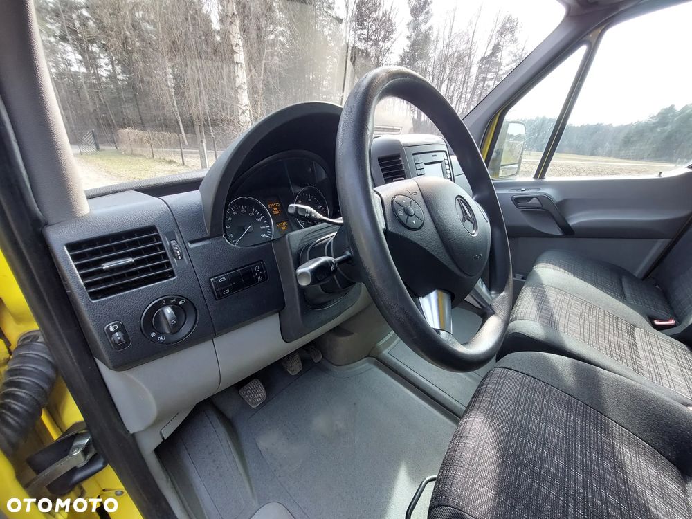 Mercedes-Benz Sprinter - 7