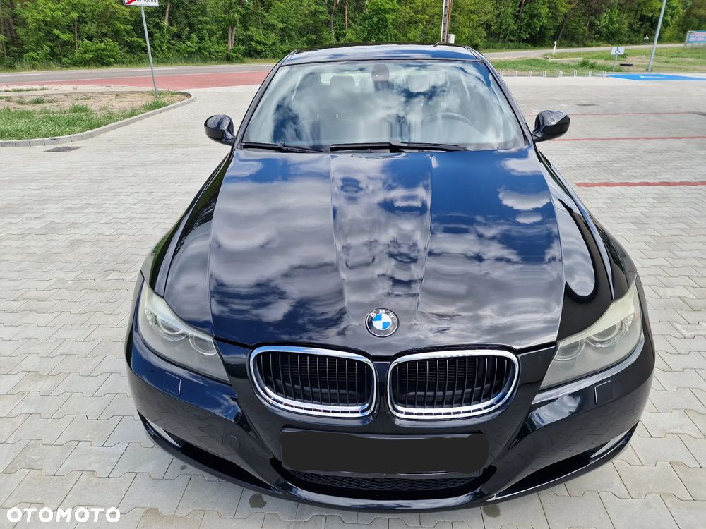 BMW Seria 3 320d xDrive DPF - 9