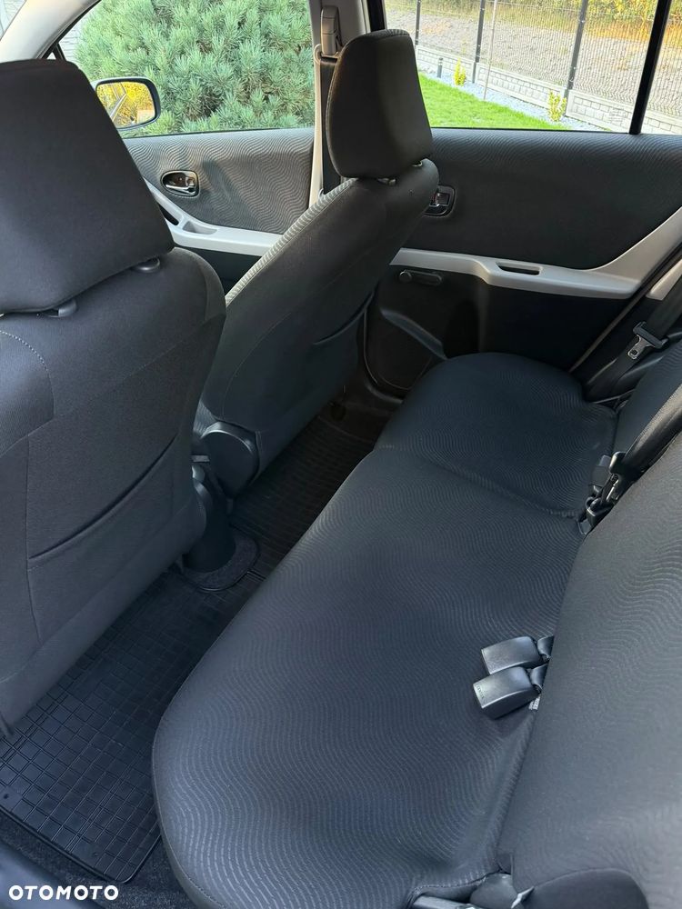 Toyota Yaris 1.33 VVT-i Comfort - 8
