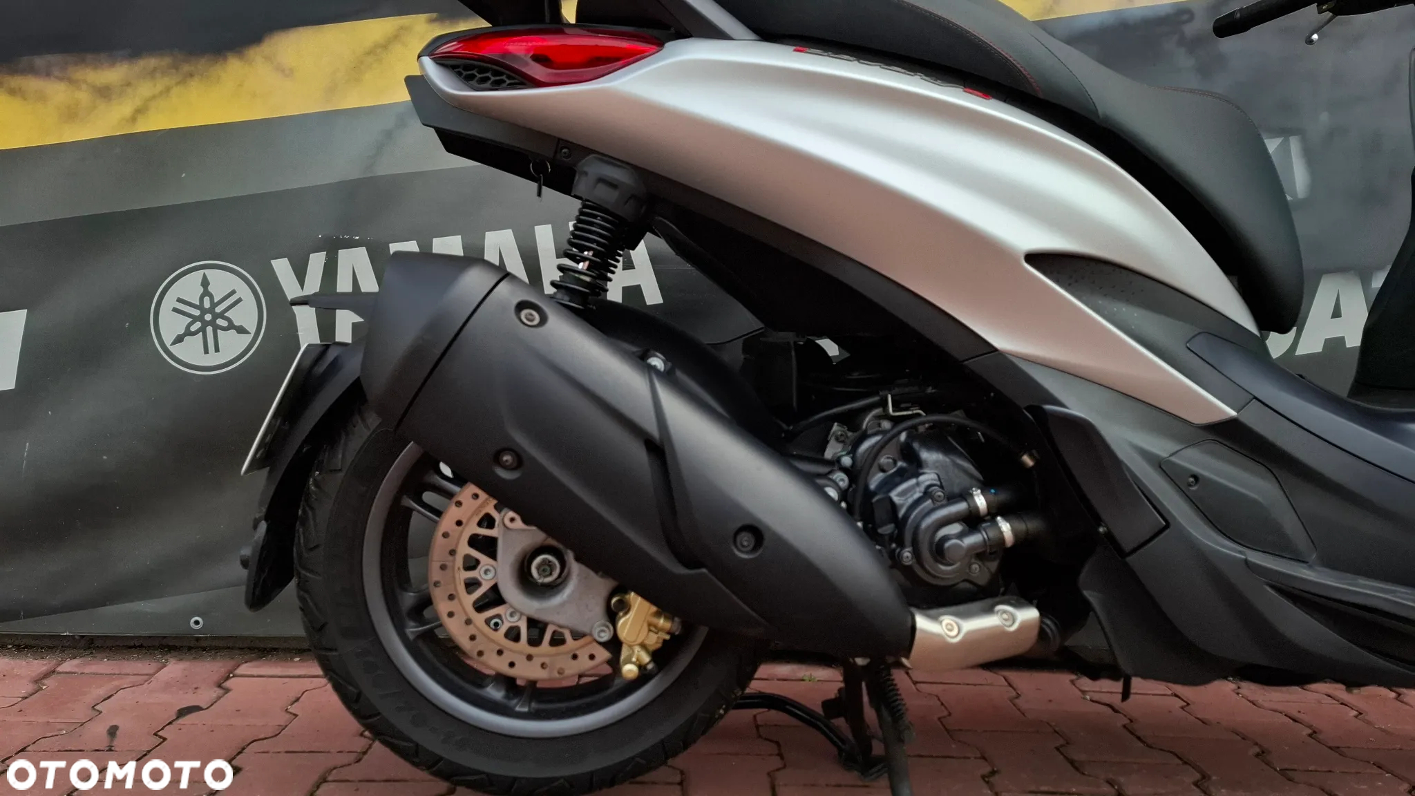 Piaggio Beverly - 8