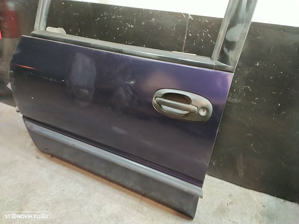 Porta Frente Esquerda Chrysler Grand Voyager - 2