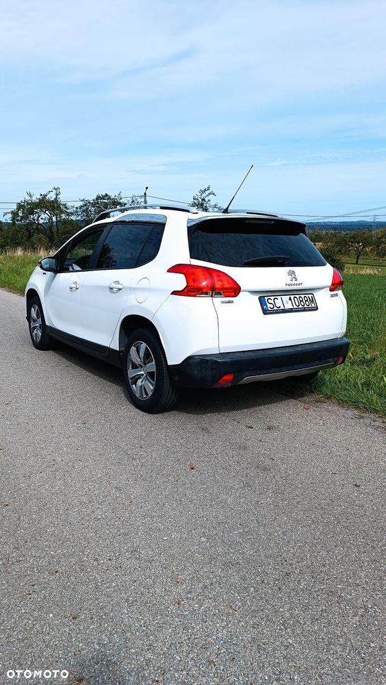 Peugeot 2008 1.6 BlueHDi Style - 2