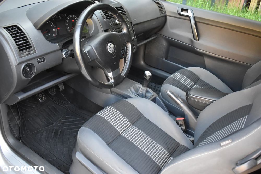 Volkswagen Polo 1.4 16V Sportline - 14