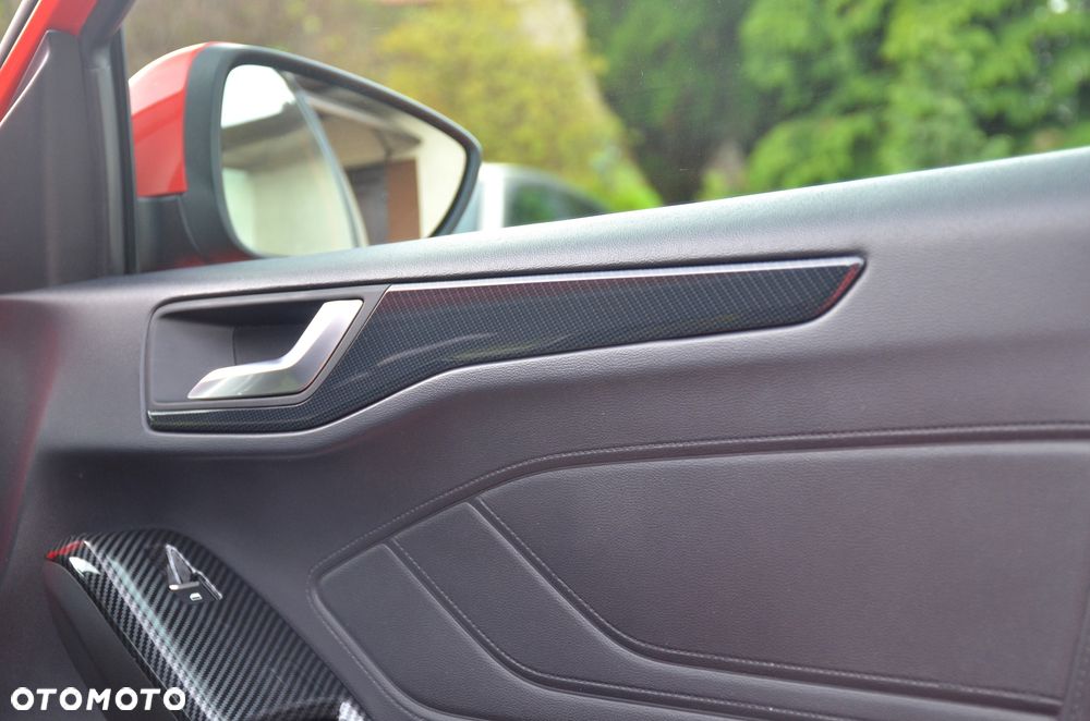 Ford Focus SW 2.0 TDCi ST-Line Black ASS PowerShift - 27