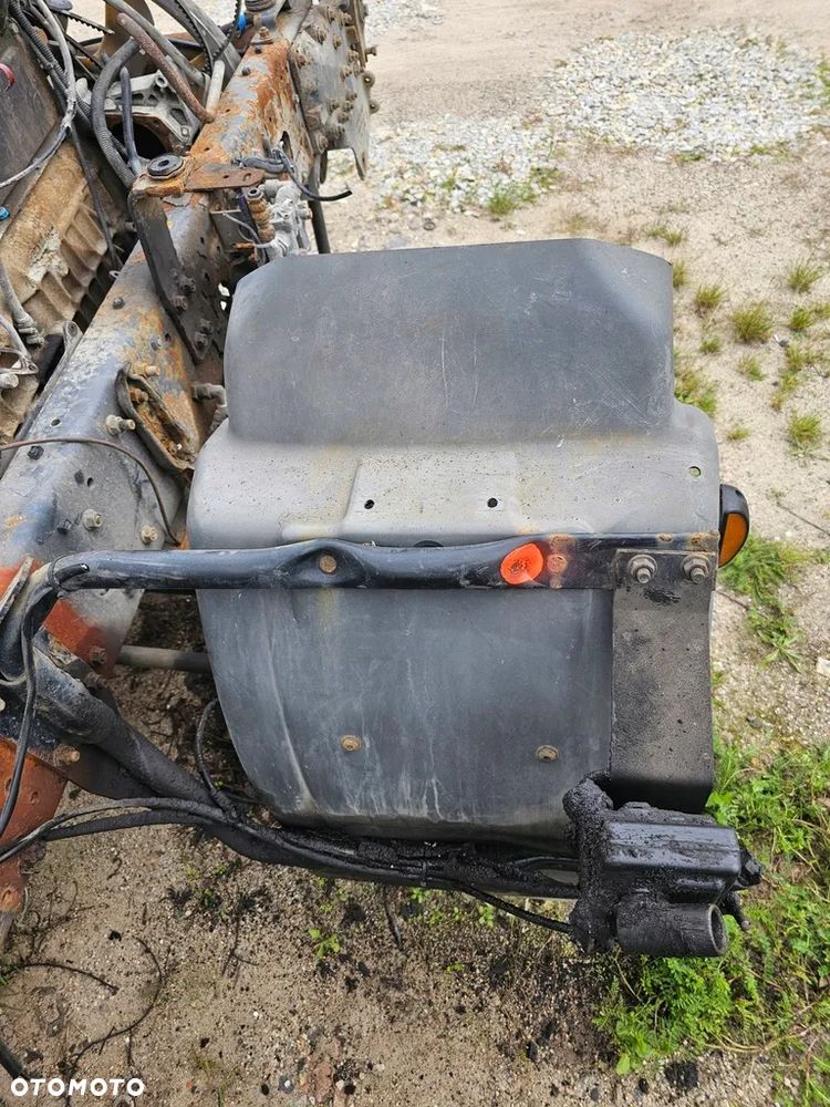 NADKOLE ZAKOLE PRAWE BŁOTNIK CHLAPACZ PRAWY RENAULT MIDLUM DCI FELGI 19.5 - 2