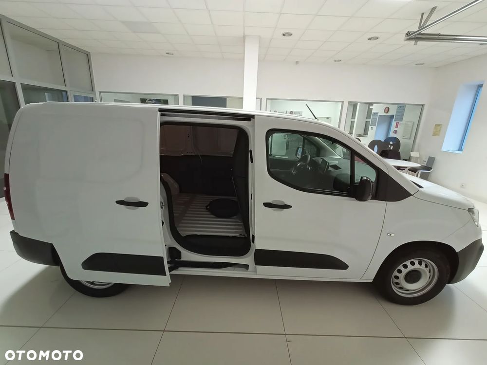 Fiat e Doblo L2 750kG, 136KM, akumulator 50 kWh - 15