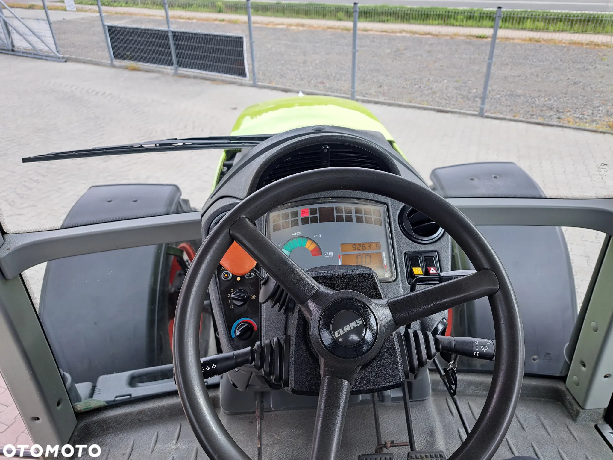 Claas ARES 657 ATZ - 16