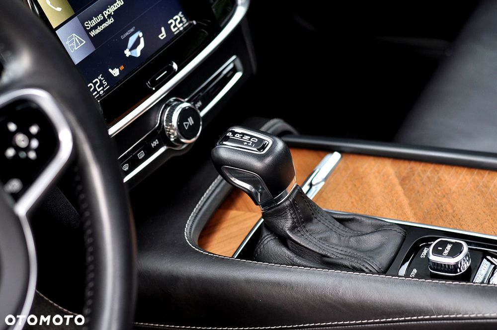 Volvo V90 D4 Geartronic Inscription - 32