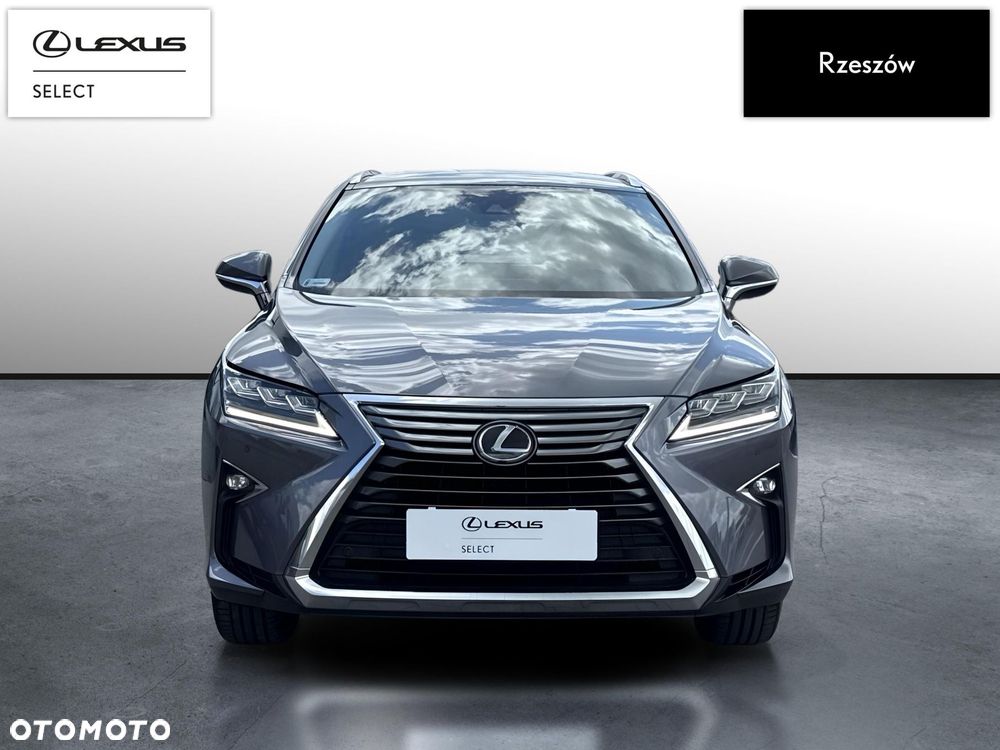 Lexus RX - 8