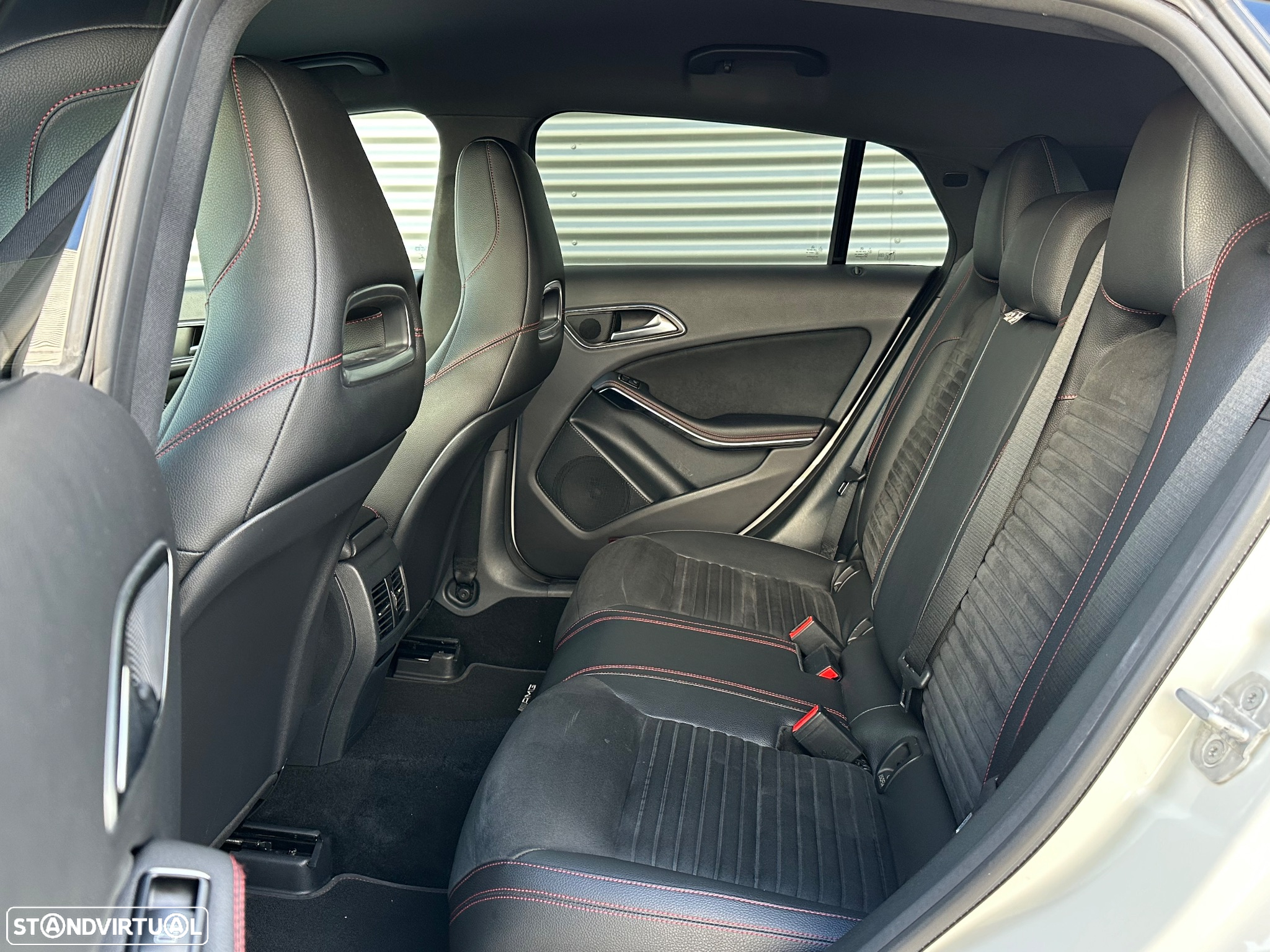 Mercedes-Benz CLA 45 AMG Shooting Brake 4Matic 7G-DCT - 11