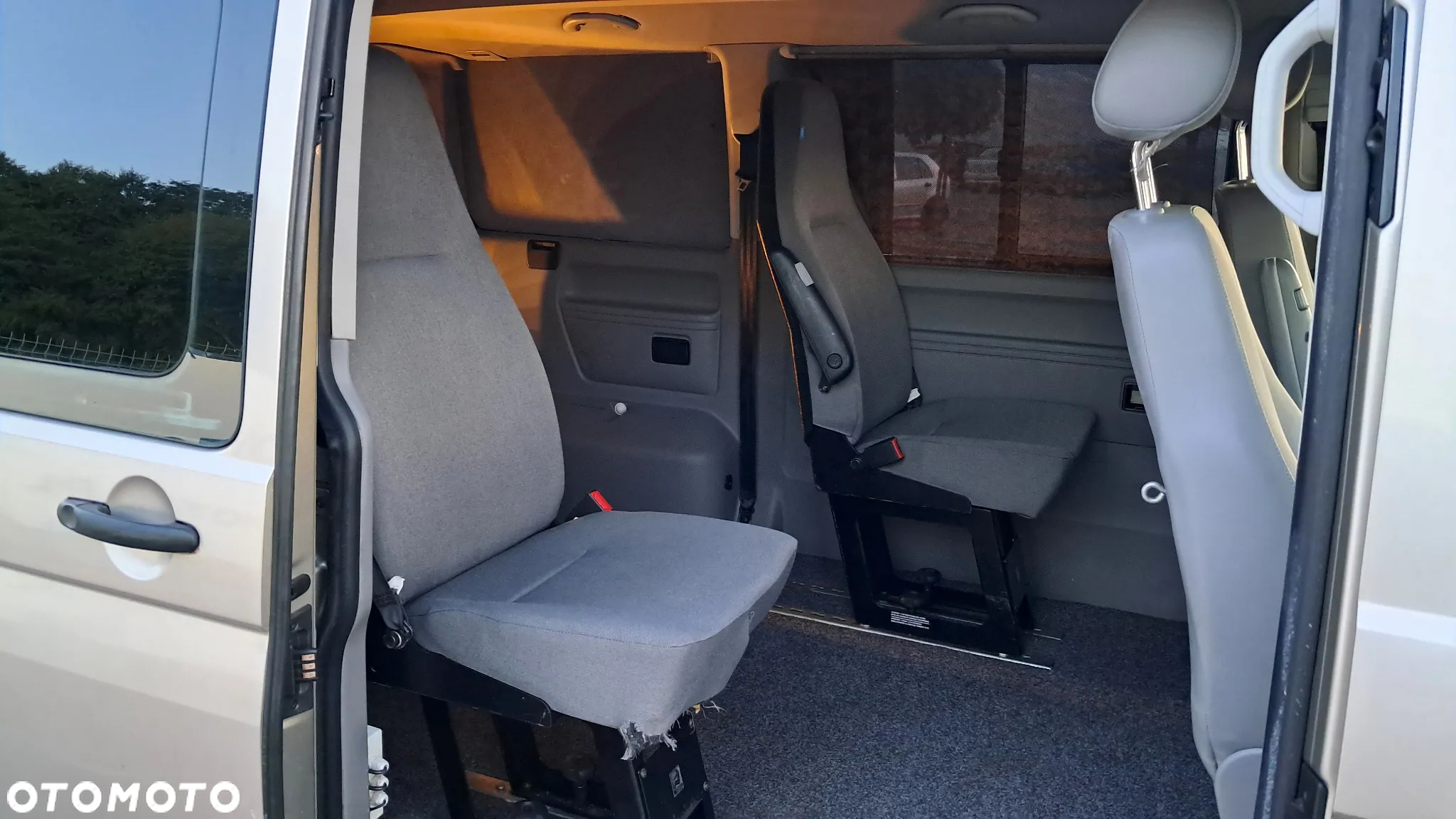 Volkswagen Transporter - 7